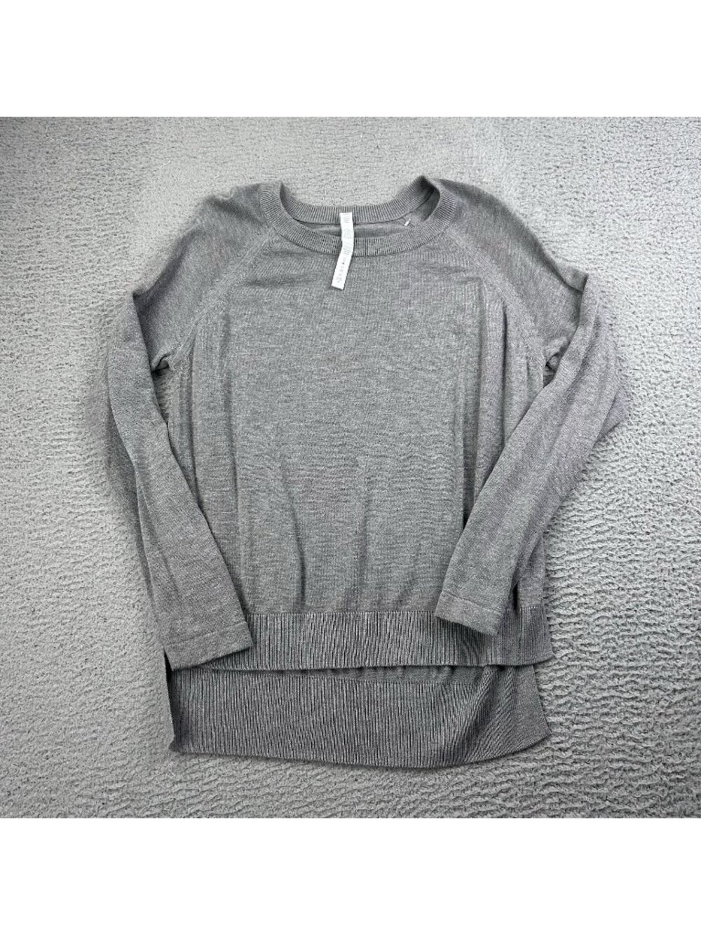 Lululemon Knit Pullover Women’s Gray Sweater Size 6 Soft Basic